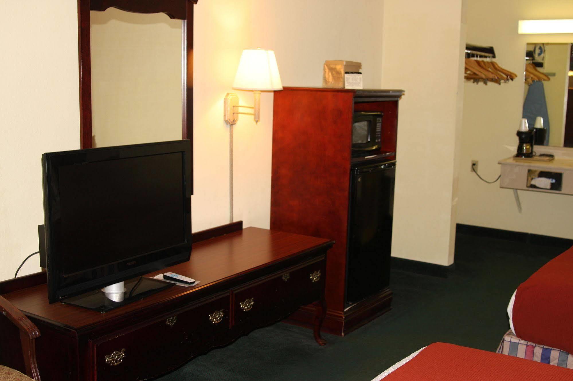 Best Inn Booneville エクステリア 写真